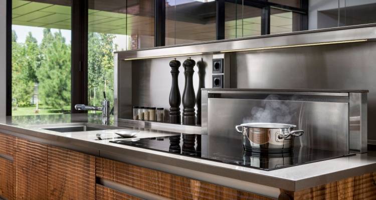 9 Celebrity Chefs&rsquo; Kitchens