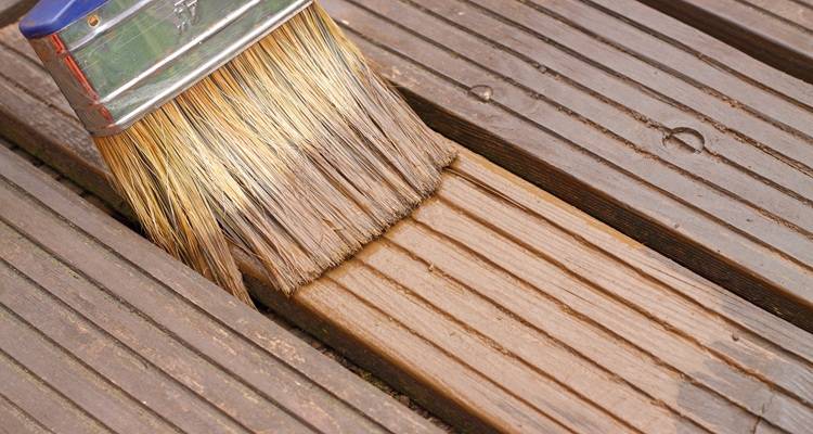 decking being painted