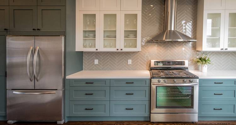 fridge hob kitchen white tiles