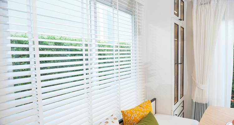white bedroom blinds