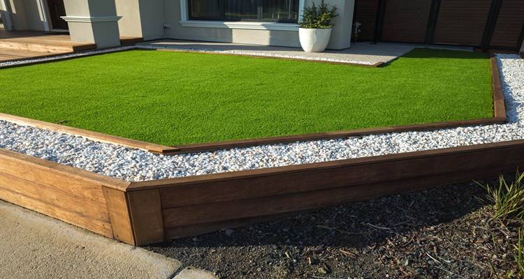 ocotgan shaped grass