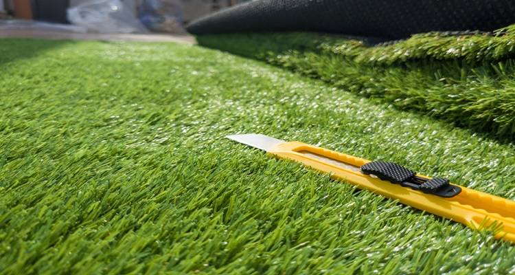fake grass stanley knife