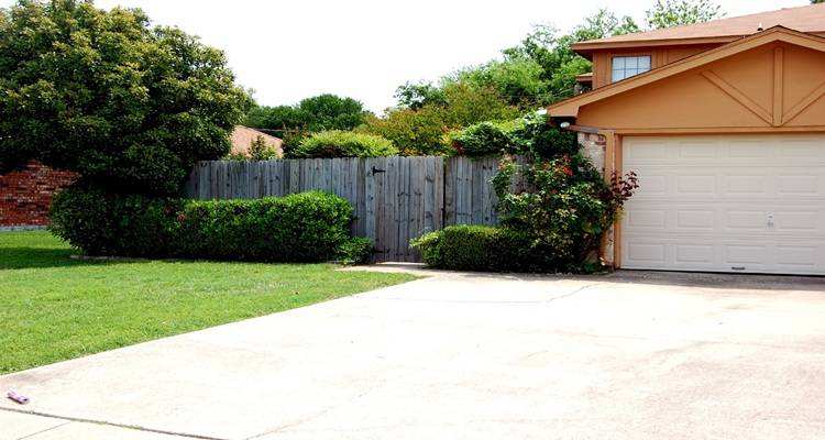 house concrete driveway