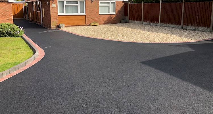 tarmac driveway installation on front of a UK property