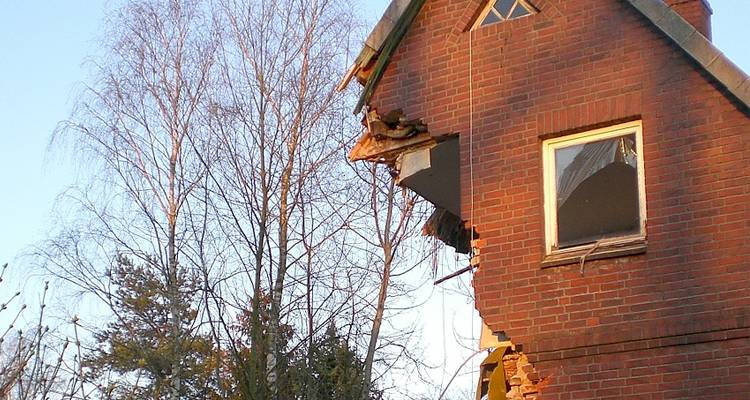 House demolition cost