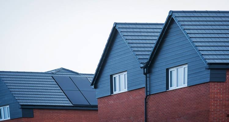 new build houses with solar panels