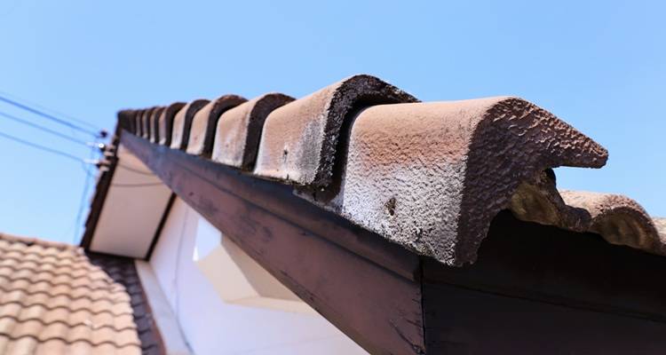 terracotta roof verge