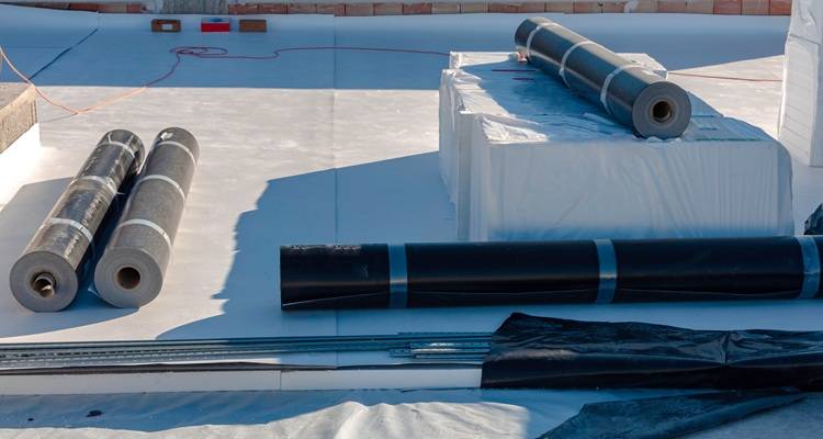 flat roof materials on roof