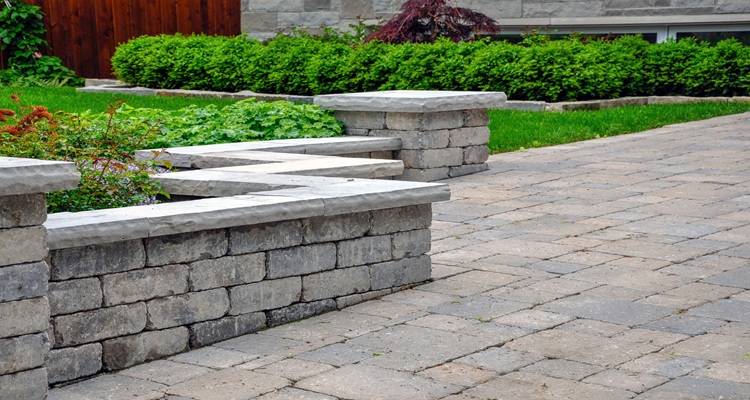 garden wall block paving