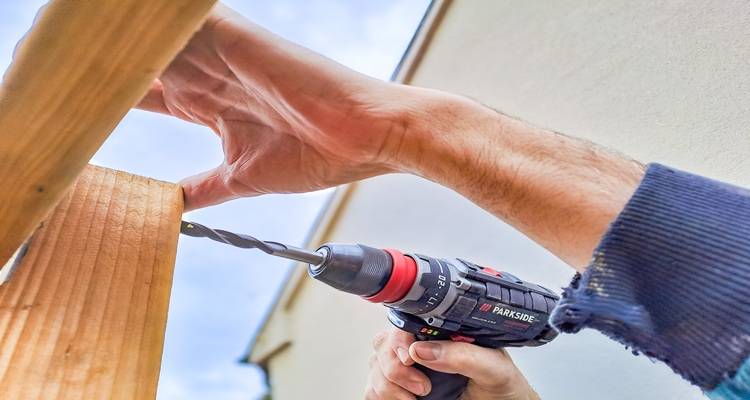 hand drill wooden strcuture