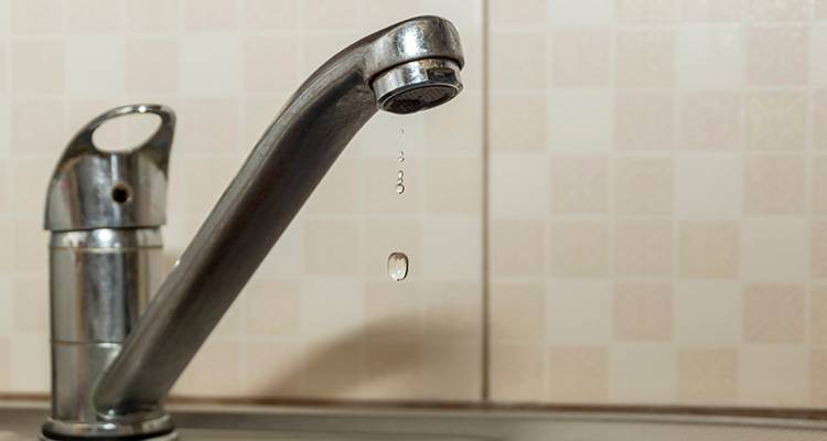 leaking kitchen tap