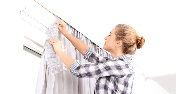 curtain hanging DIY