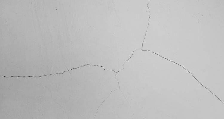 hairline ceiling crack