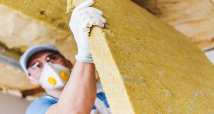 insulating roof costs