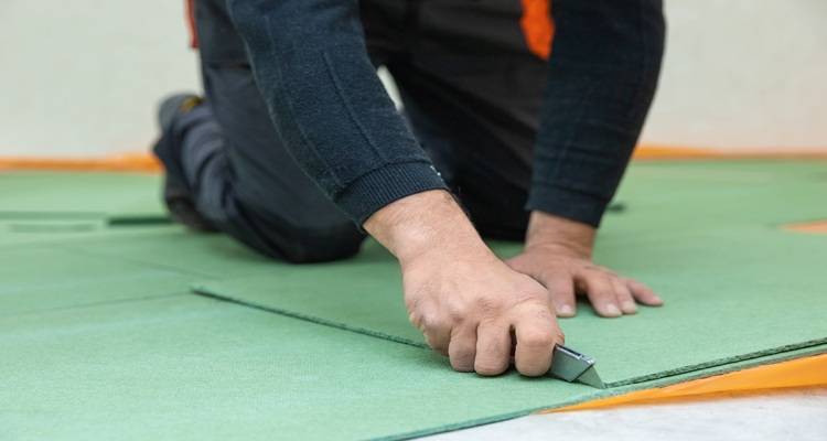 green underlay man fitting it