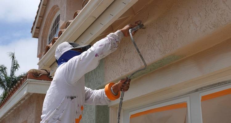 upvc spray painting house