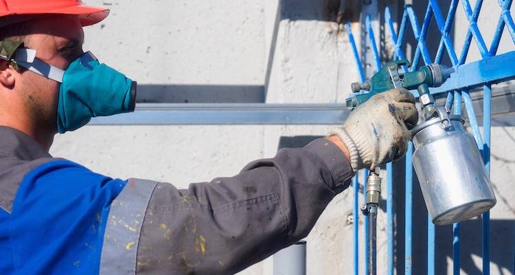 upvc spray painting fence