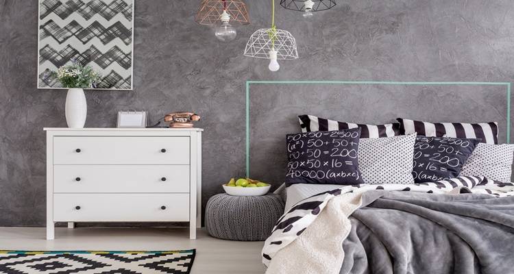 venetian plaster in grey bedroom