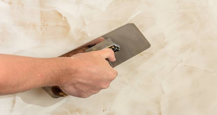 hand trowel venetian plastering