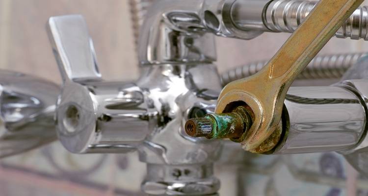 tap being adjusted